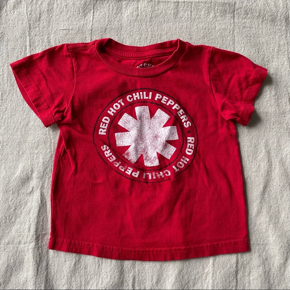 2t Red Hot Chili Peppers Band Tee